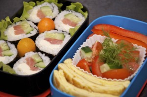 рецепт суши роллы с сёмгой и огурцом