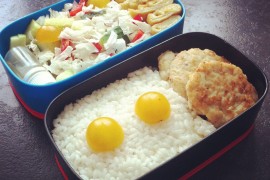 Рецепт бенто №76. Рис и куриные котлетки, японский омлет и салат
